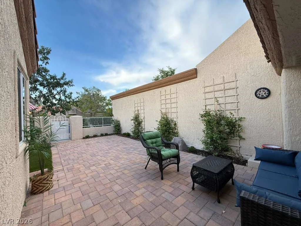 8665 Prairie Hill, Las Vegas, NV 89134