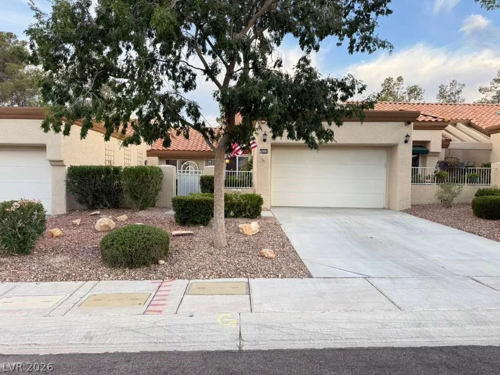 8665 Prairie Hill, Las Vegas, NV 89134