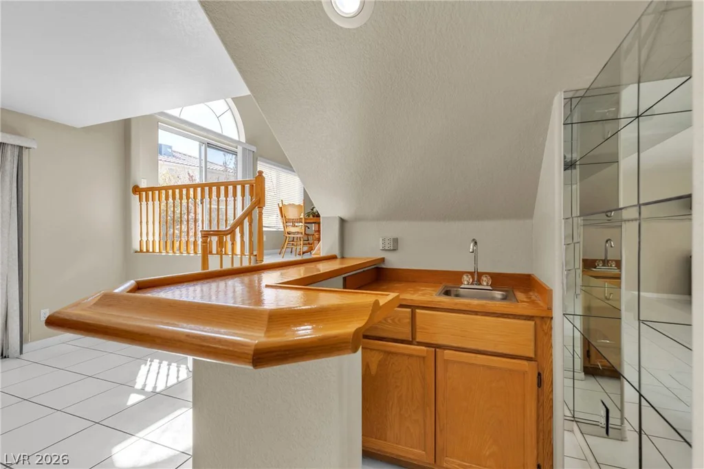 7425 Enchanted Hills, Las Vegas, NV 89129