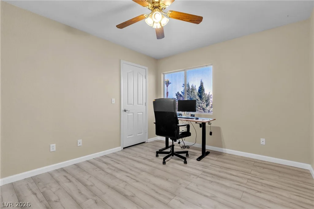 7425 Enchanted Hills, Las Vegas, NV 89129