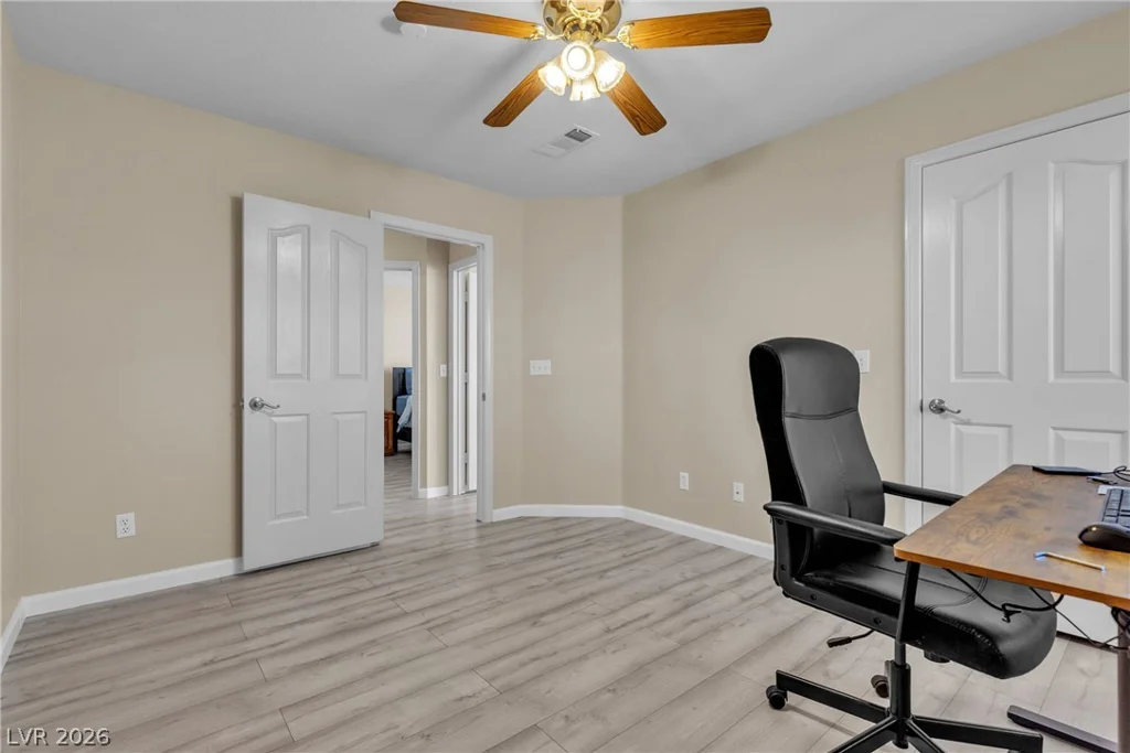 7425 Enchanted Hills, Las Vegas, NV 89129
