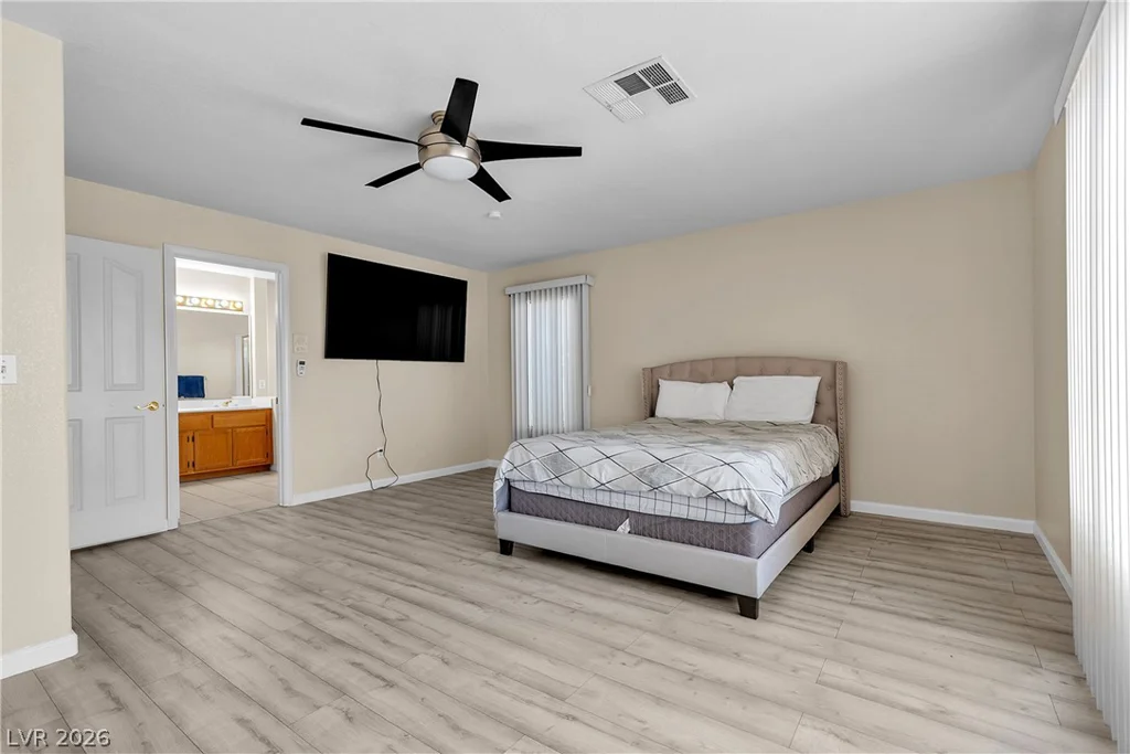 7425 Enchanted Hills, Las Vegas, NV 89129