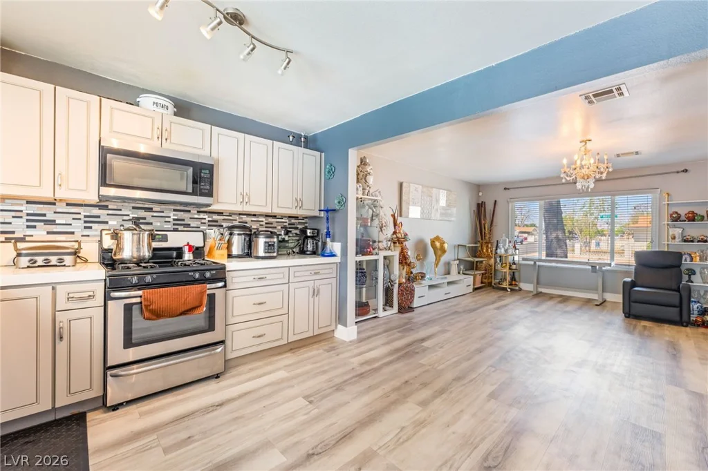 1204 Melissa, Las Vegas, NV 89101