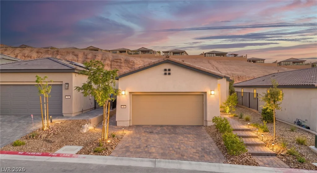 72 Crimson Cactus, Henderson, NV 89011