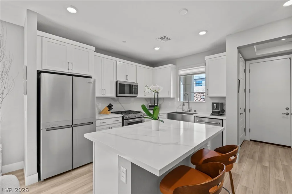 72 Crimson Cactus, Henderson, NV 89011