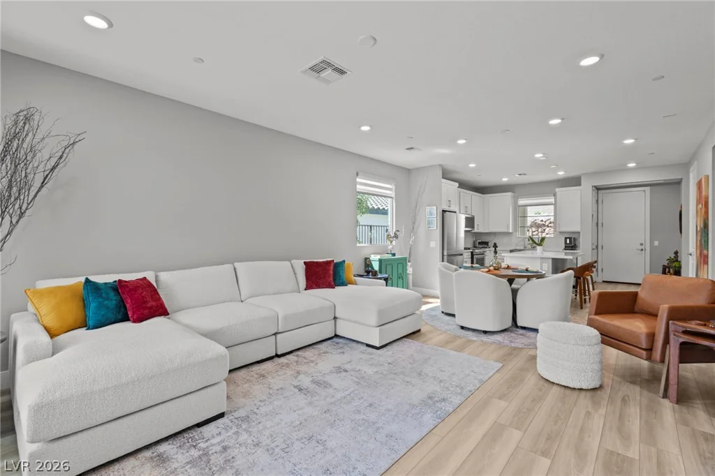 72 Crimson Cactus, Henderson, NV 89011