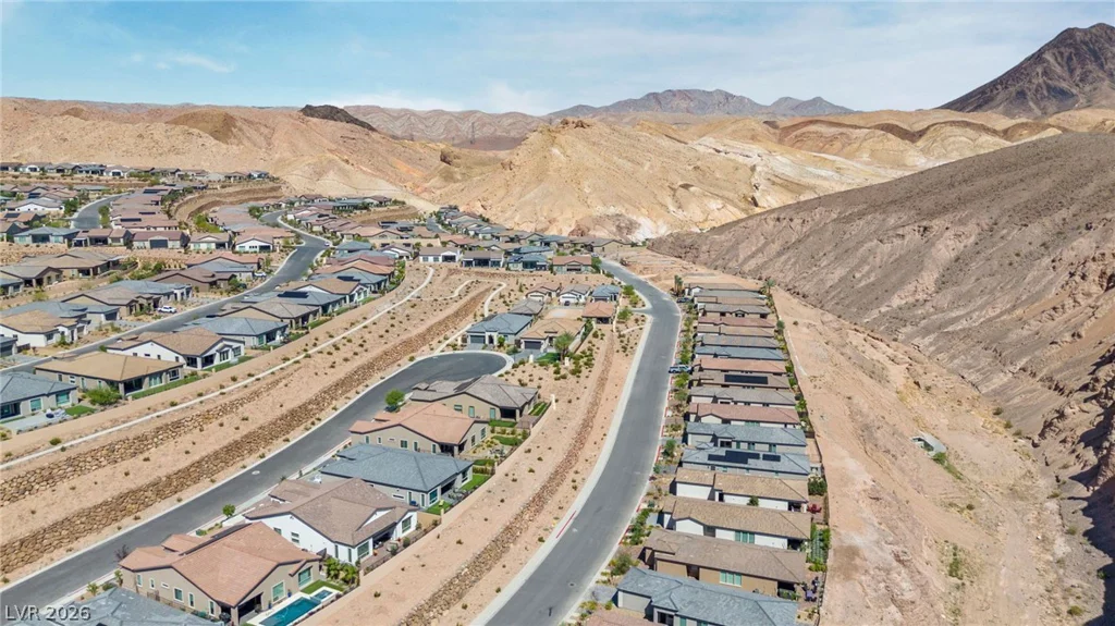 72 Crimson Cactus, Henderson, NV 89011