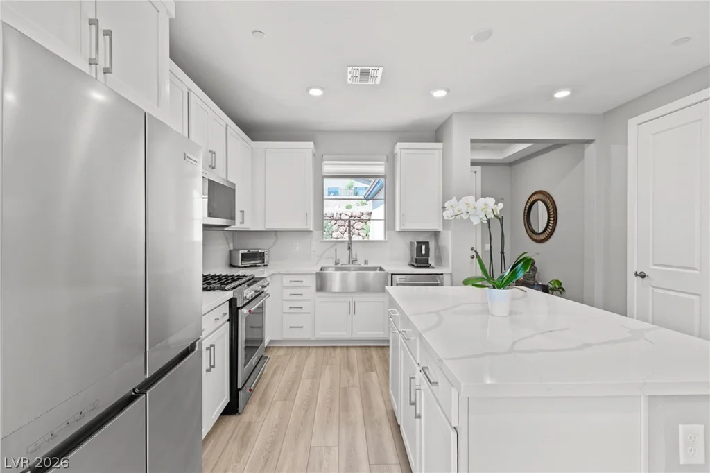 72 Crimson Cactus, Henderson, NV 89011