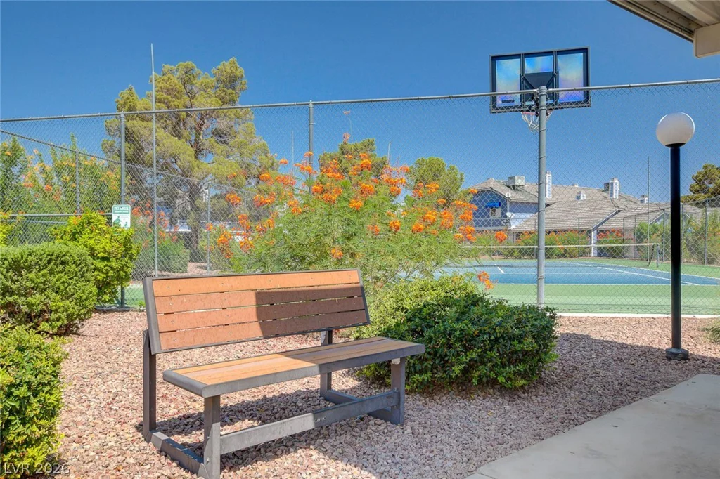 5320 Silvermist, Las Vegas, NV 89122
