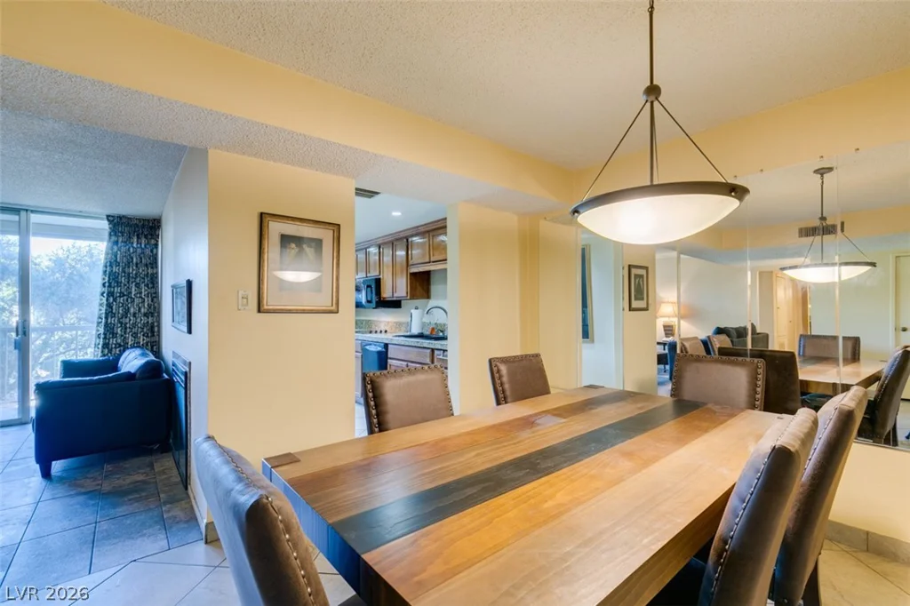 730 Royal Crest, Las Vegas, NV 89169