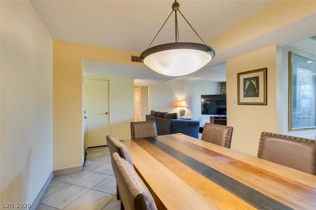 730 Royal Crest, Las Vegas, NV 89169