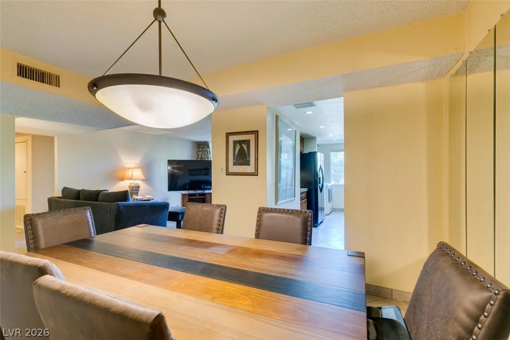 730 Royal Crest, Las Vegas, NV 89169