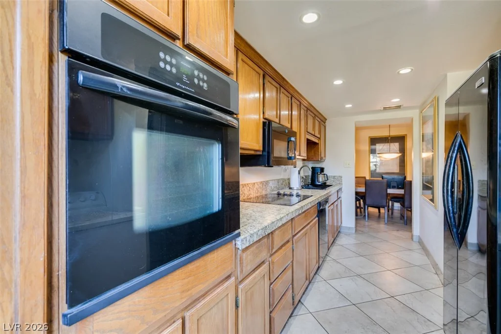 730 Royal Crest, Las Vegas, NV 89169
