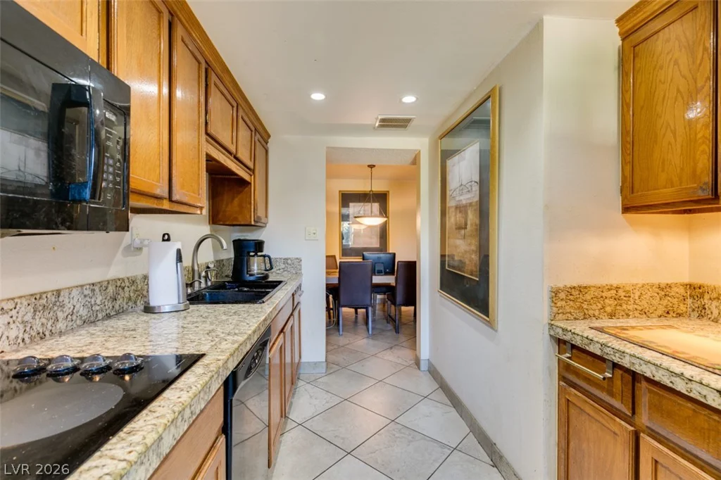730 Royal Crest, Las Vegas, NV 89169