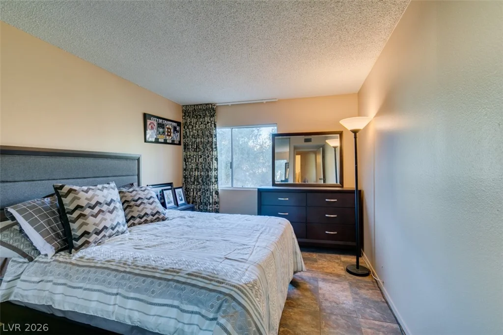 730 Royal Crest, Las Vegas, NV 89169