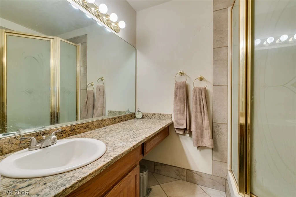 730 Royal Crest, Las Vegas, NV 89169