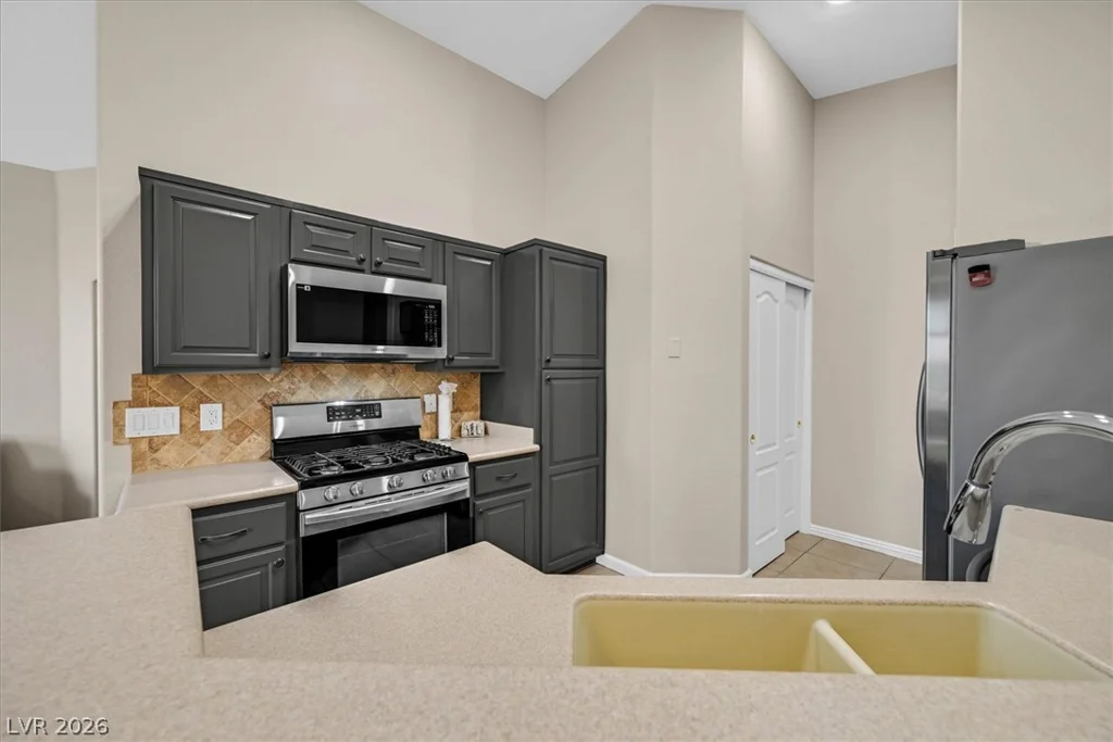 1090 Sheer Paradise, Henderson, NV 89002