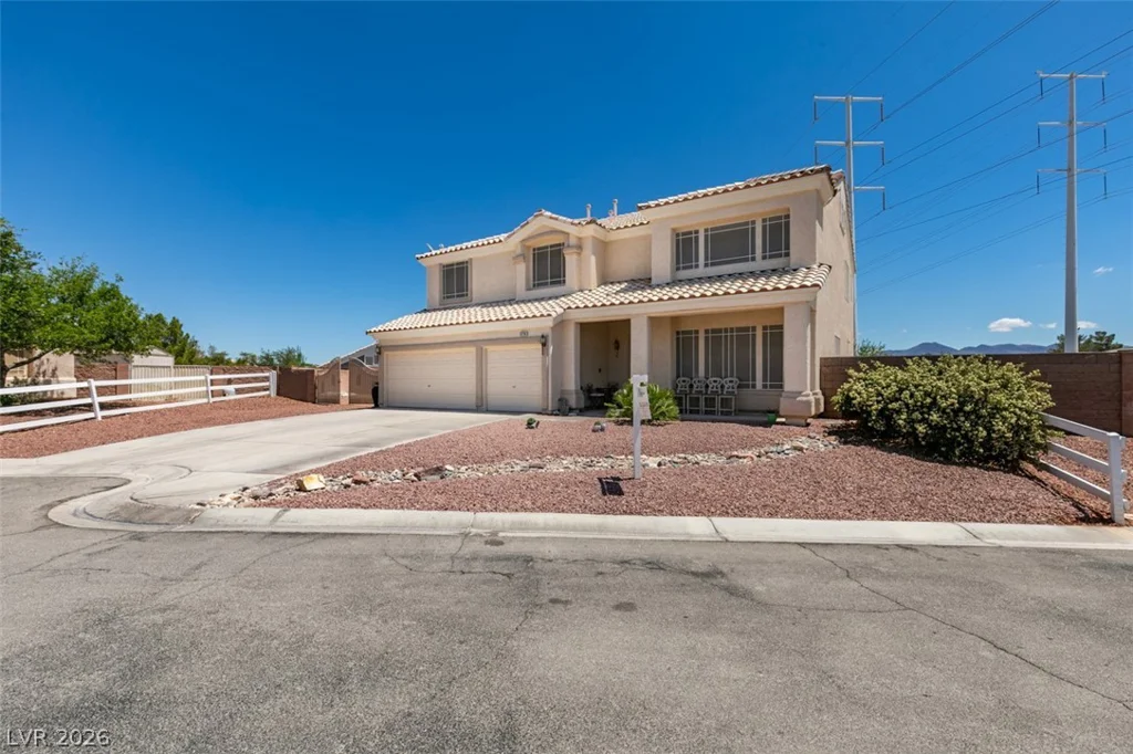 10290 Marion Morrison, Las Vegas, NV 89183