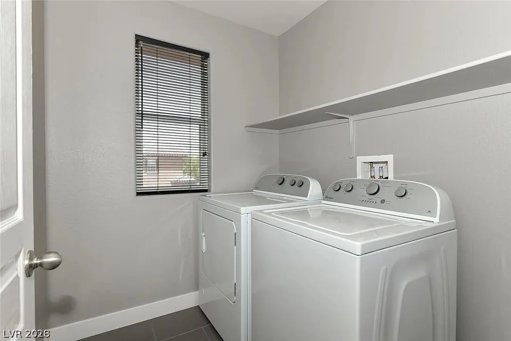 7489 Benlomond, Las Vegas, NV 89179