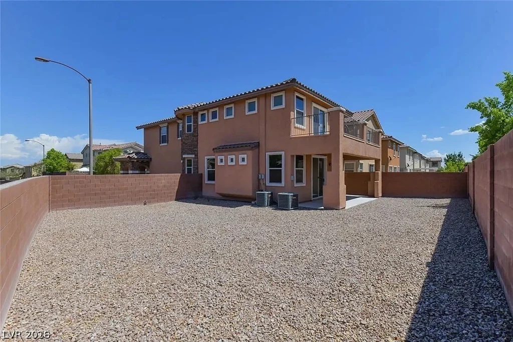 7489 Benlomond, Las Vegas, NV 89179