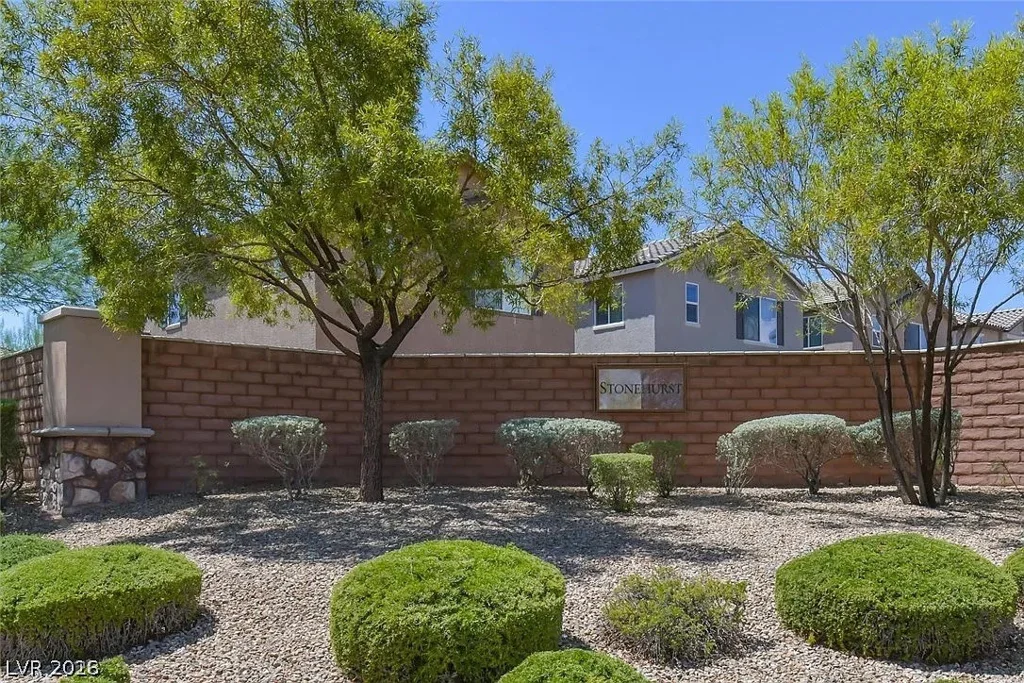 7489 Benlomond, Las Vegas, NV 89179