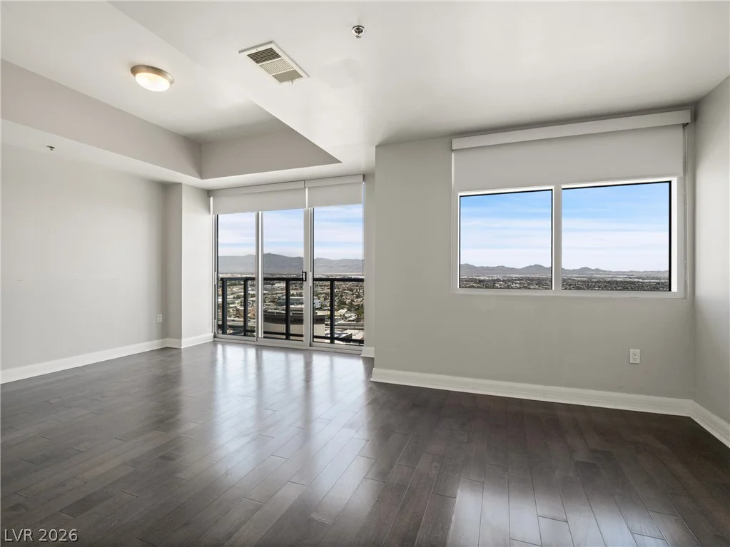 150 Las Vegas, Las Vegas, NV 89101
