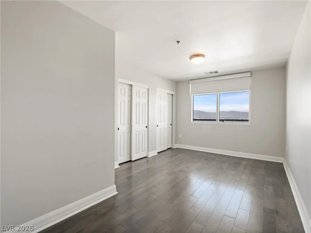 150 Las Vegas, Las Vegas, NV 89101