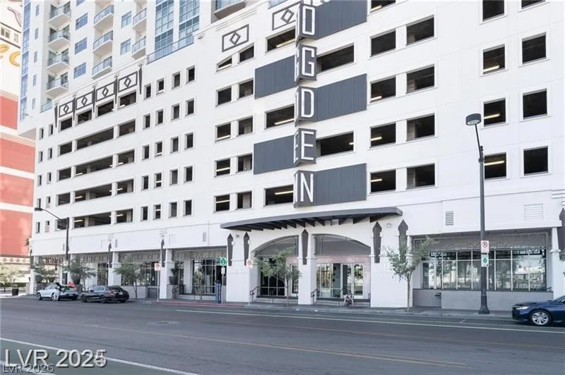 150 Las Vegas, Las Vegas, NV 89101