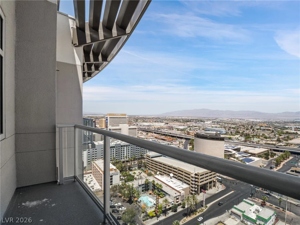 150 Las Vegas, Las Vegas, NV 89101