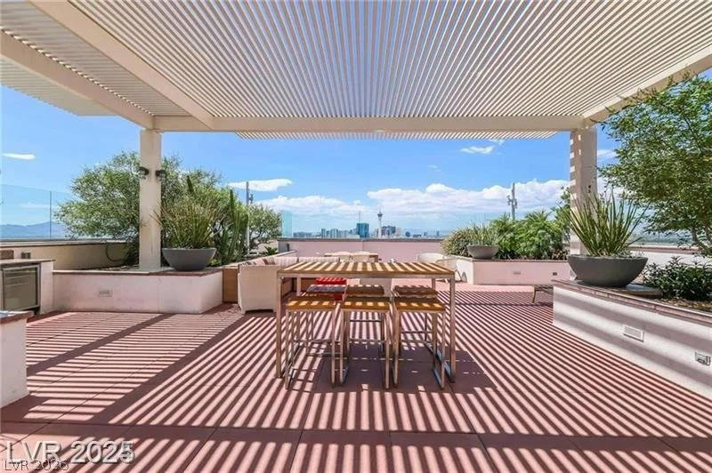 150 Las Vegas, Las Vegas, NV 89101