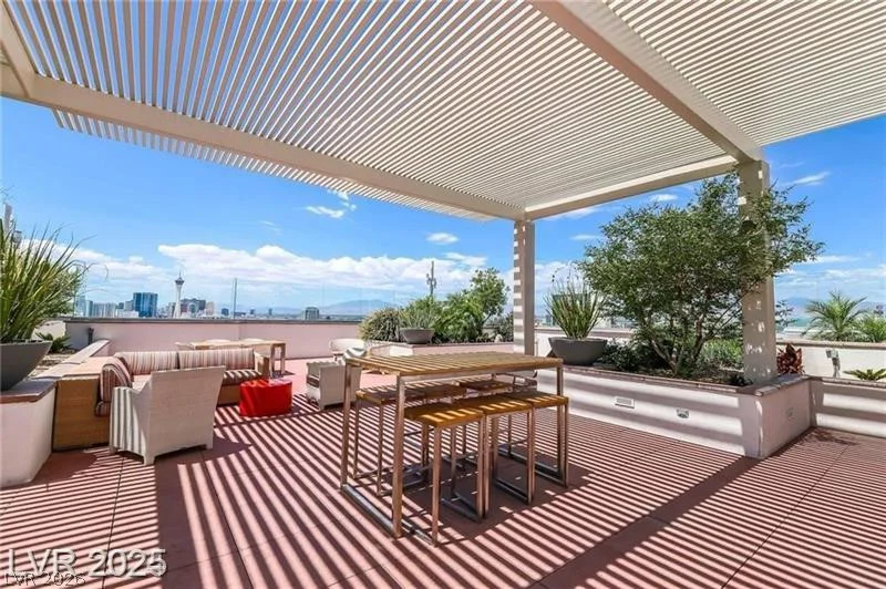 150 Las Vegas, Las Vegas, NV 89101