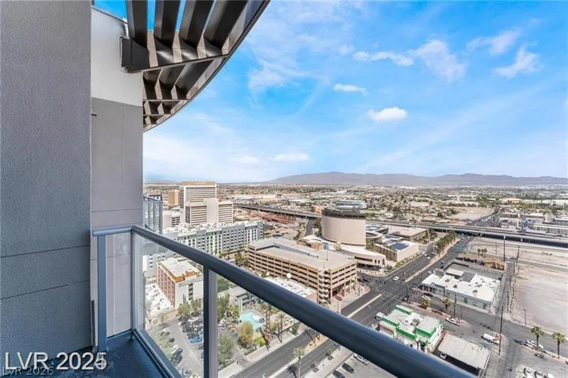150 Las Vegas, Las Vegas, NV 89101