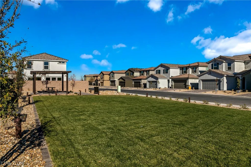 4311 Gary, Las Vegas, NV 89139