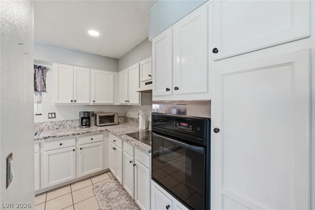 327 Arnold, Las Vegas, NV 89106