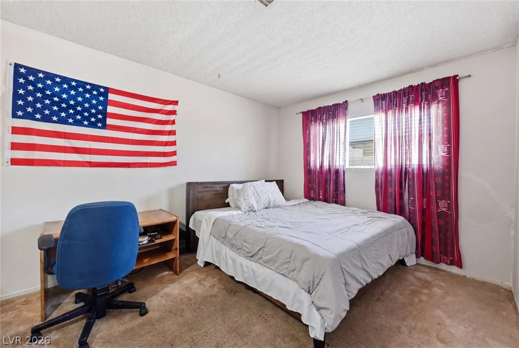 327 Arnold, Las Vegas, NV 89106