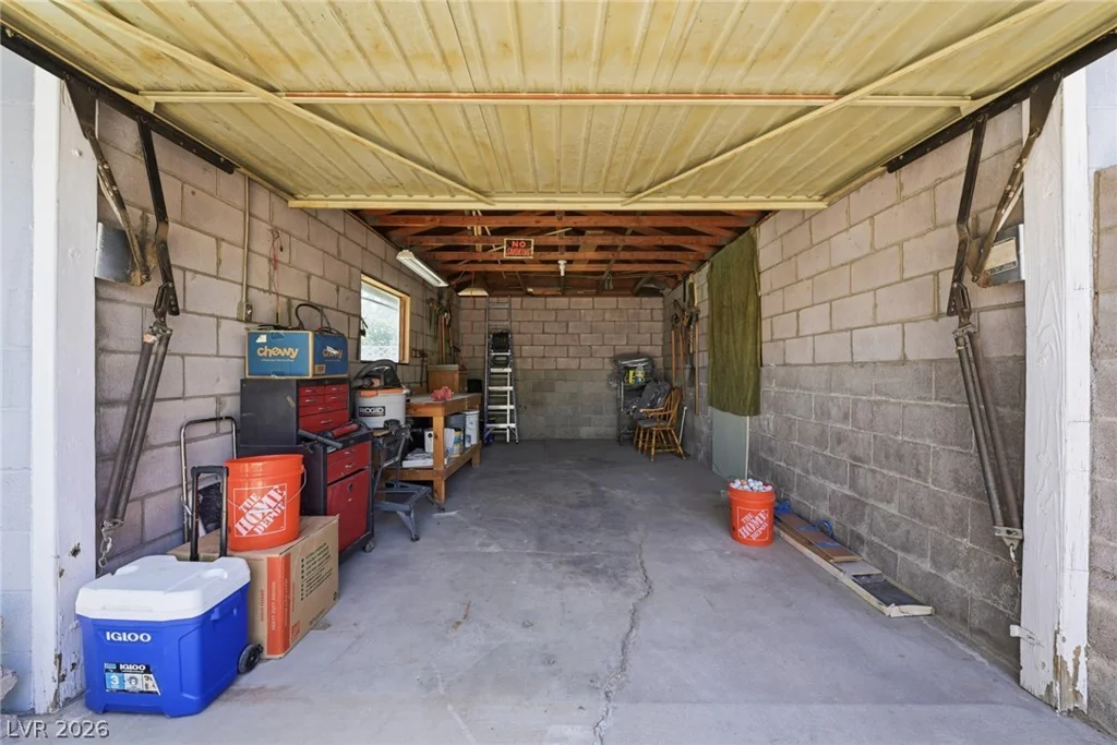 327 Arnold, Las Vegas, NV 89106