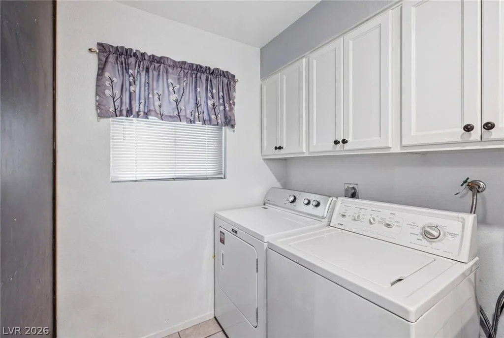 327 Arnold, Las Vegas, NV 89106