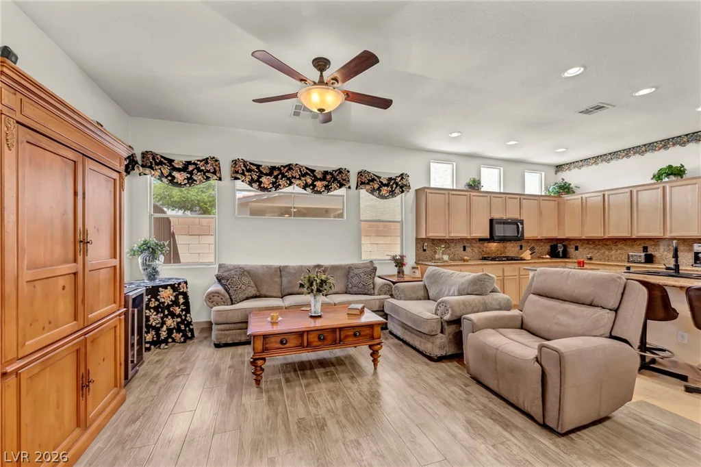 3021 Parchment, Las Vegas, NV 89117