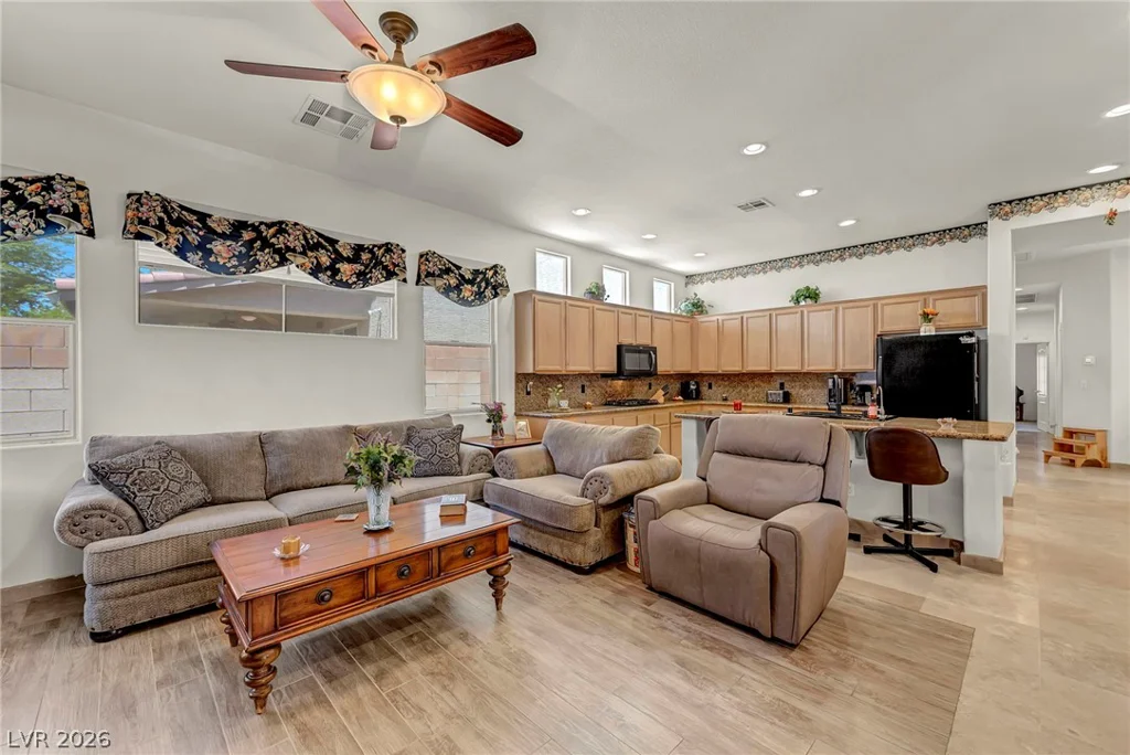 3021 Parchment, Las Vegas, NV 89117
