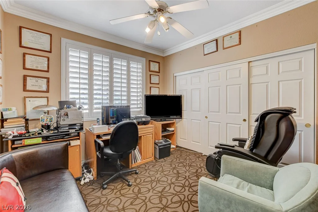 6986 Oakleigh, Las Vegas, NV 89110