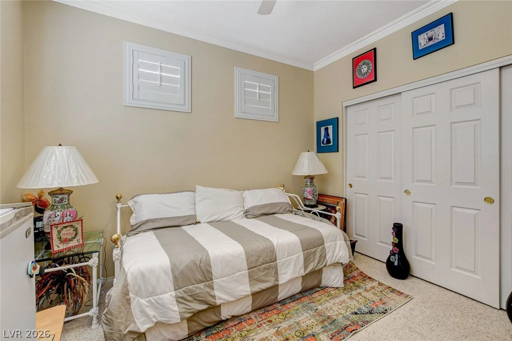 6986 Oakleigh, Las Vegas, NV 89110