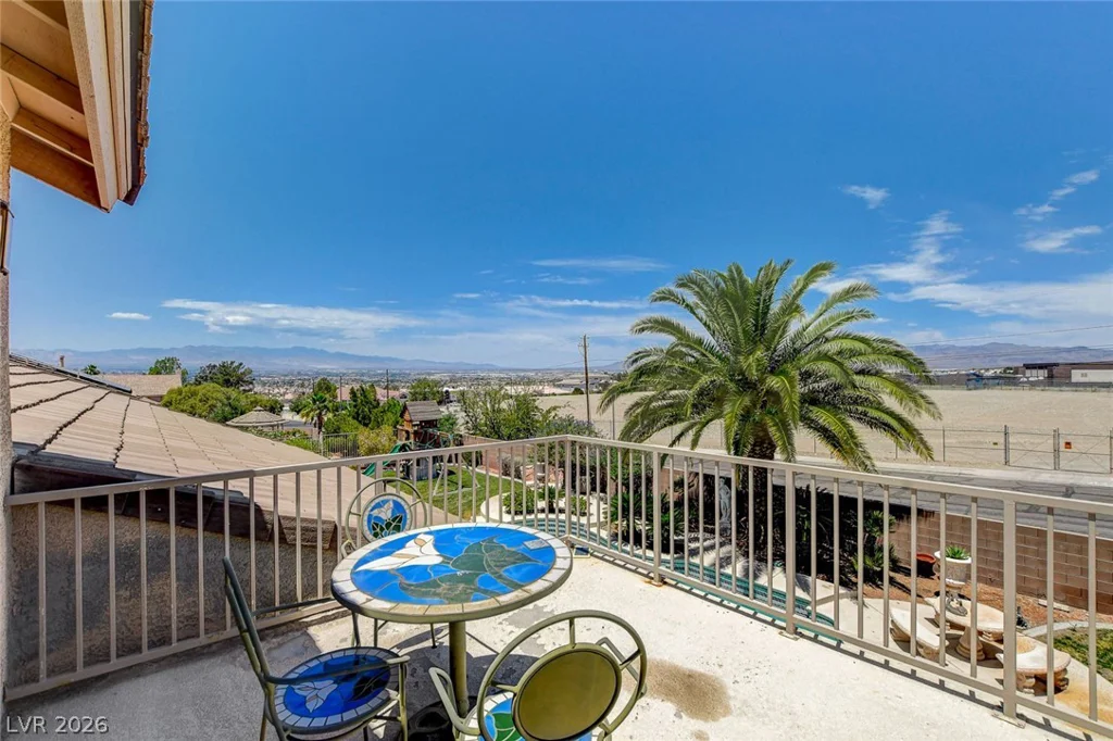 6986 Oakleigh, Las Vegas, NV 89110