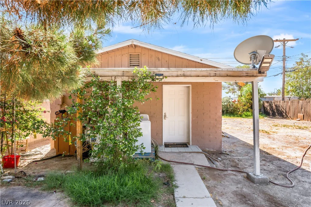 203 Earl, Las Vegas, NV 89101