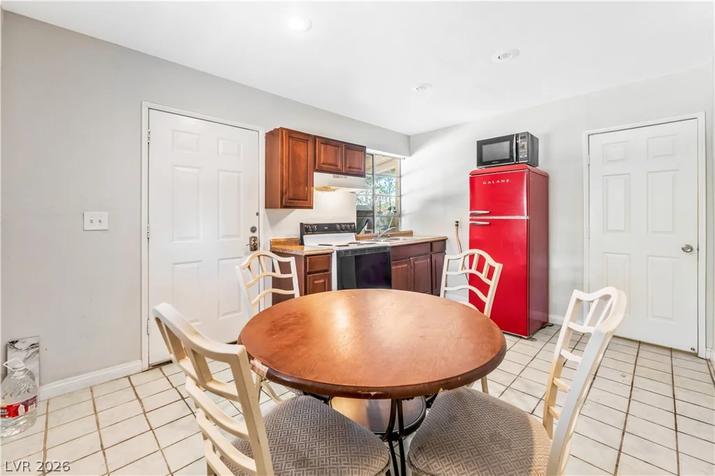 203 Earl, Las Vegas, NV 89101