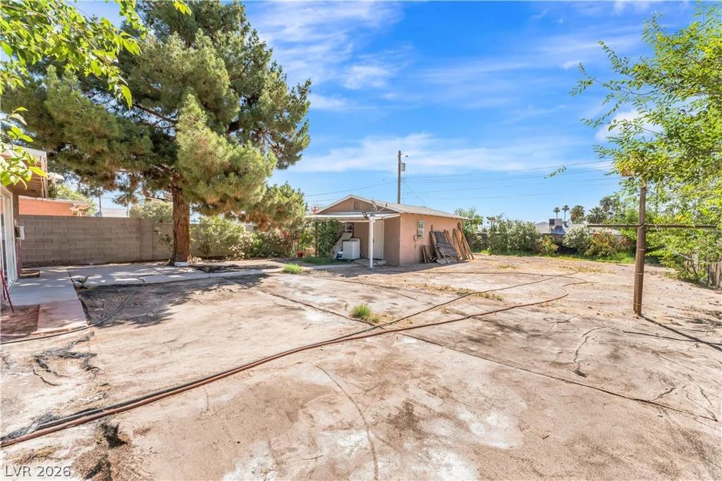 203 Earl, Las Vegas, NV 89101