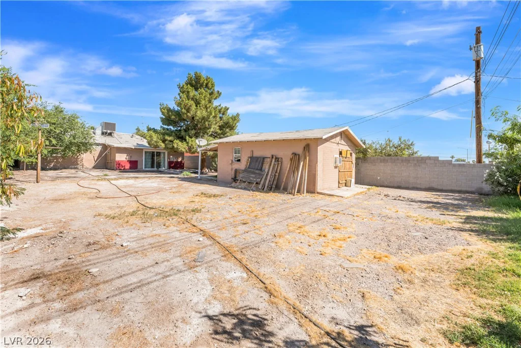 203 Earl, Las Vegas, NV 89101