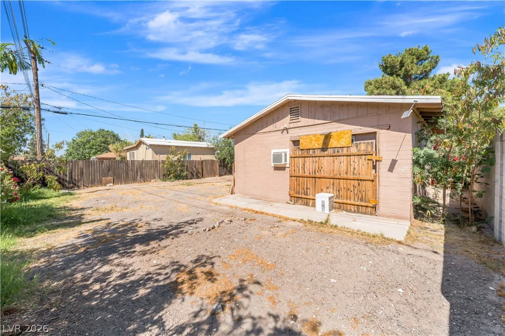 203 Earl, Las Vegas, NV 89101