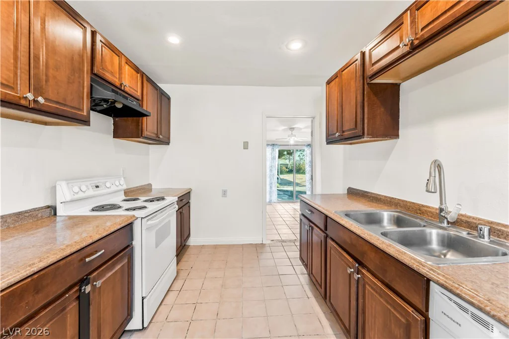 203 Earl, Las Vegas, NV 89101