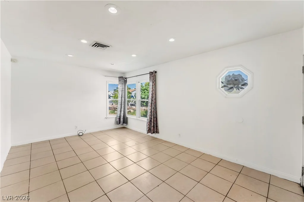 203 Earl, Las Vegas, NV 89101