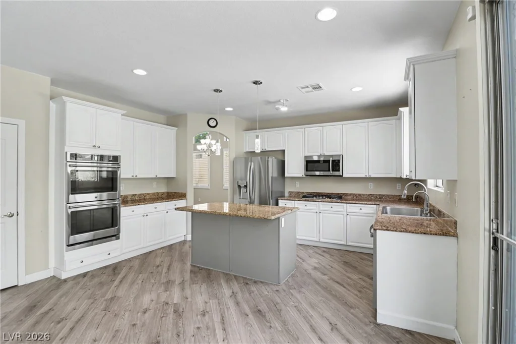 10548 Meadow Mist, Las Vegas, NV 89135